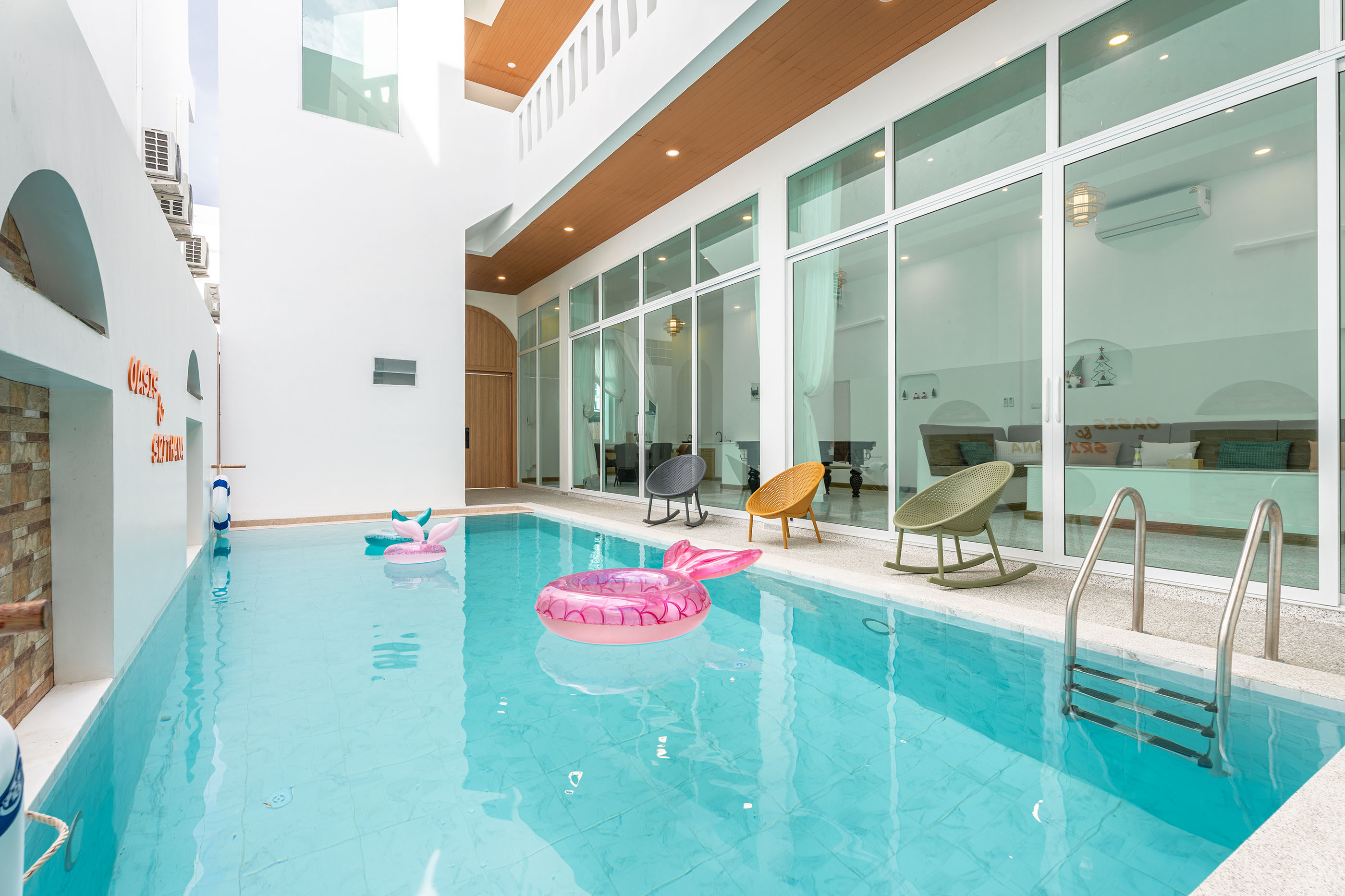 Villa B swimming pool